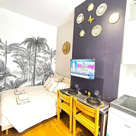 Lerelaisdodile - Conforts - 3*